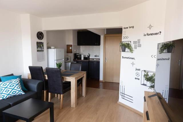 Lovely 1Bd Flat Near The Sea Garden By Flat Mаnаger Burgas Exteriör bild